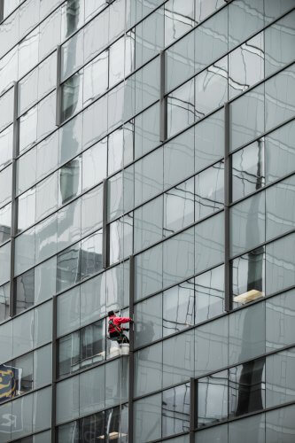 professional window cleaners